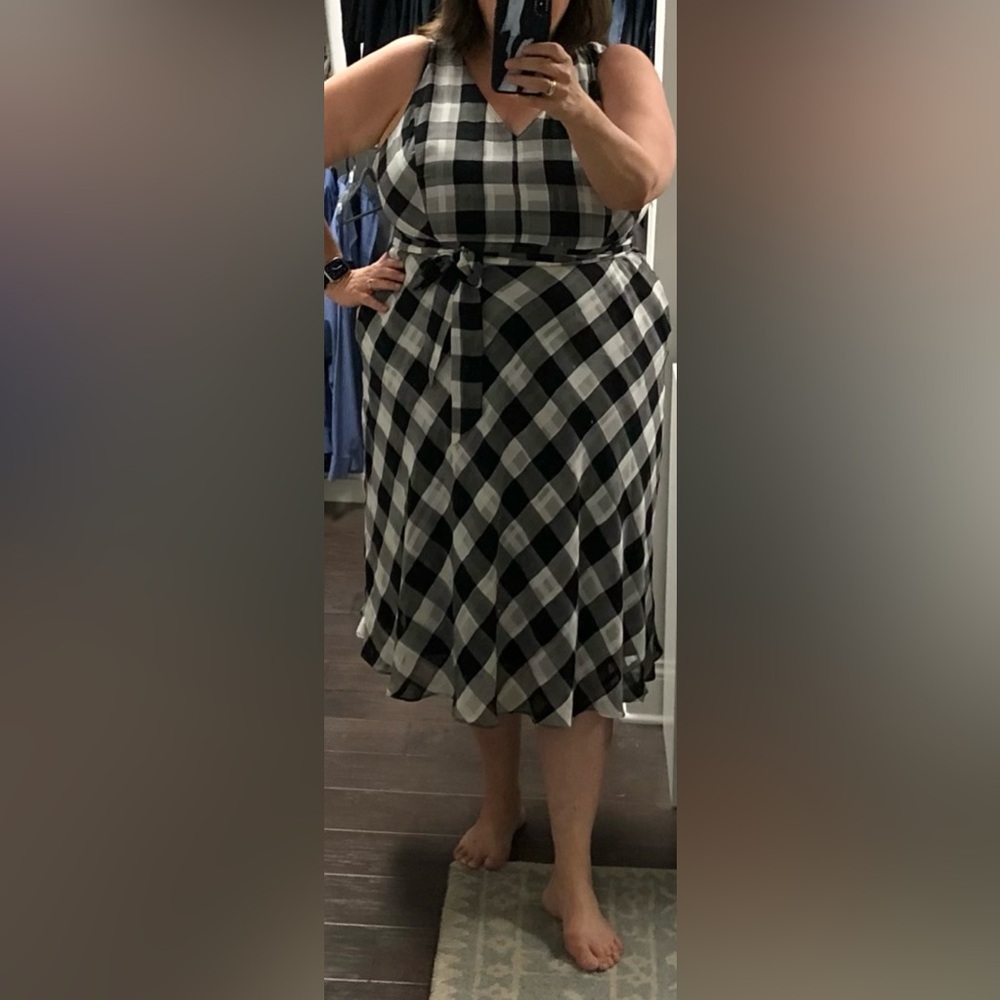 NWT Rachel Roy Black and White V-Neck Belted Dress- 18W